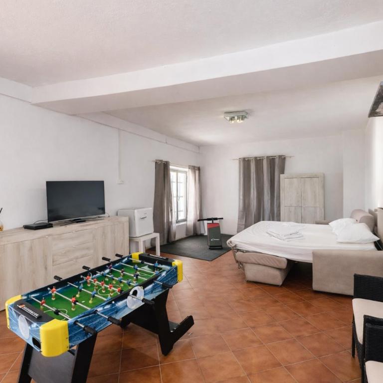 Villa con Piscina Vista Mare , A-C , Sala Giochi - Four-Bedroom House - 37