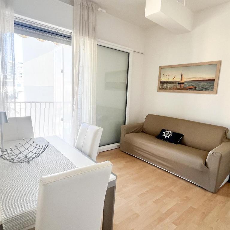 Fronte Mare, Piscina - RESIDENCE GRIFONE - Casa con 2 Camere da Letto - 5