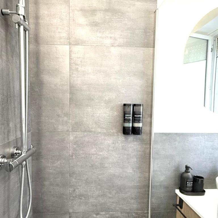 Charming Stay Bergamo City Center - One-Bedroom Apartment - 28