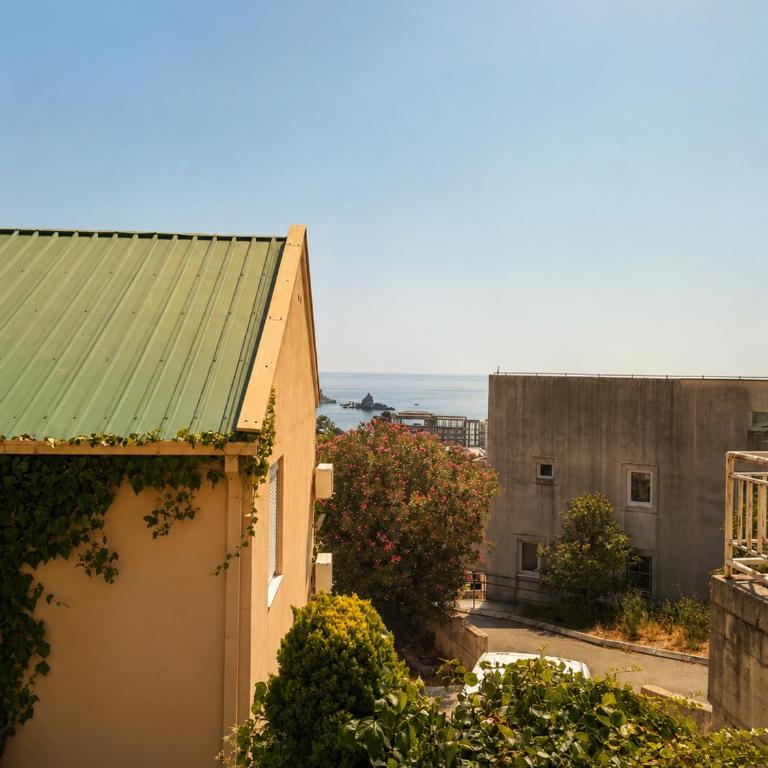 Oleander Garden Apartment with Free Parking - One-Bedroom Apartment - 7