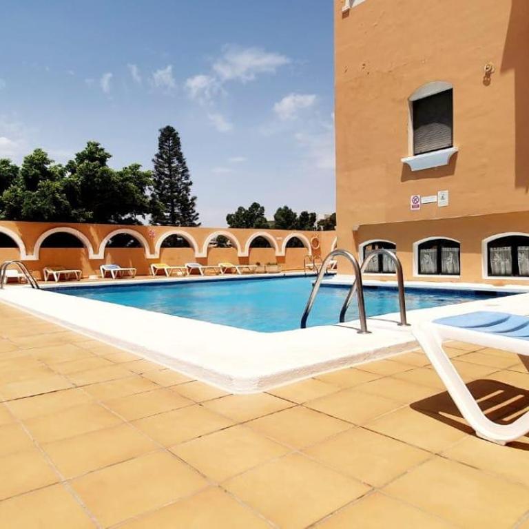 AlmeriaSuite Roquetas Apartment with Terrace - One-Bedroom Apartment with Terrace - 3