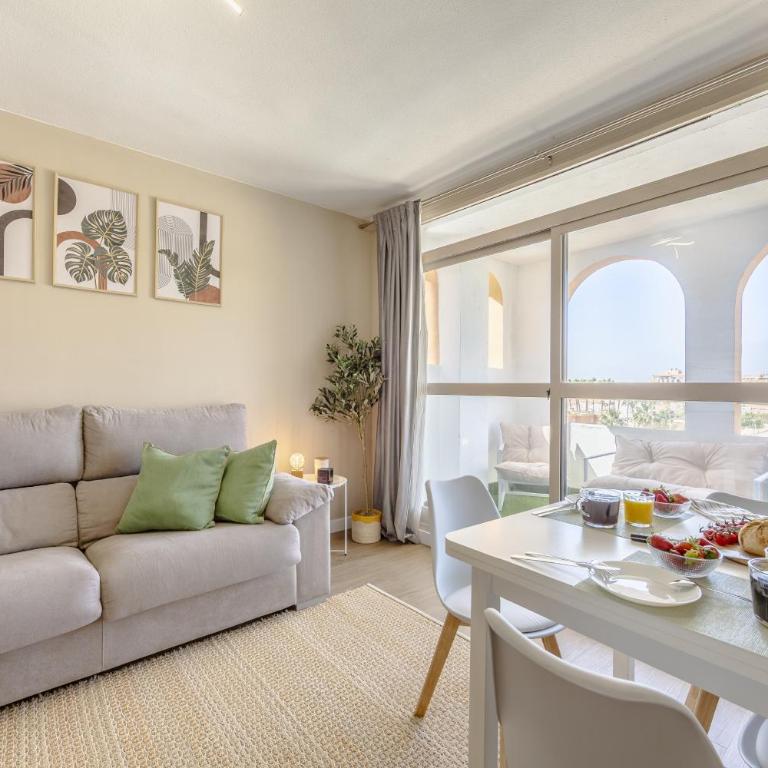 AlmeriaSuite Roquetas Apartment with Terrace - One-Bedroom Apartment with Terrace - 7