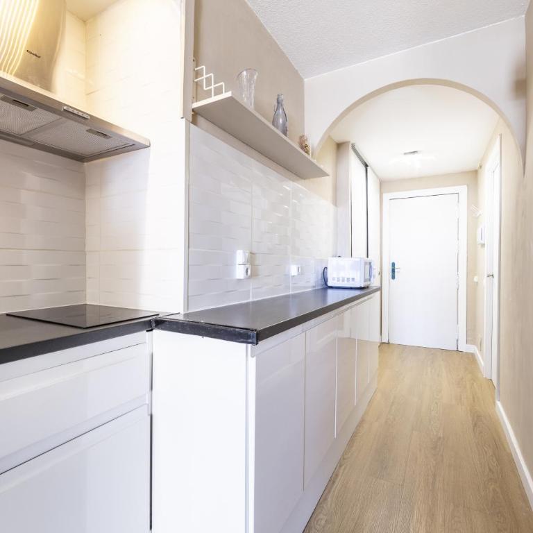 AlmeriaSuite Roquetas Apartment with Terrace - One-Bedroom Apartment with Terrace - 19