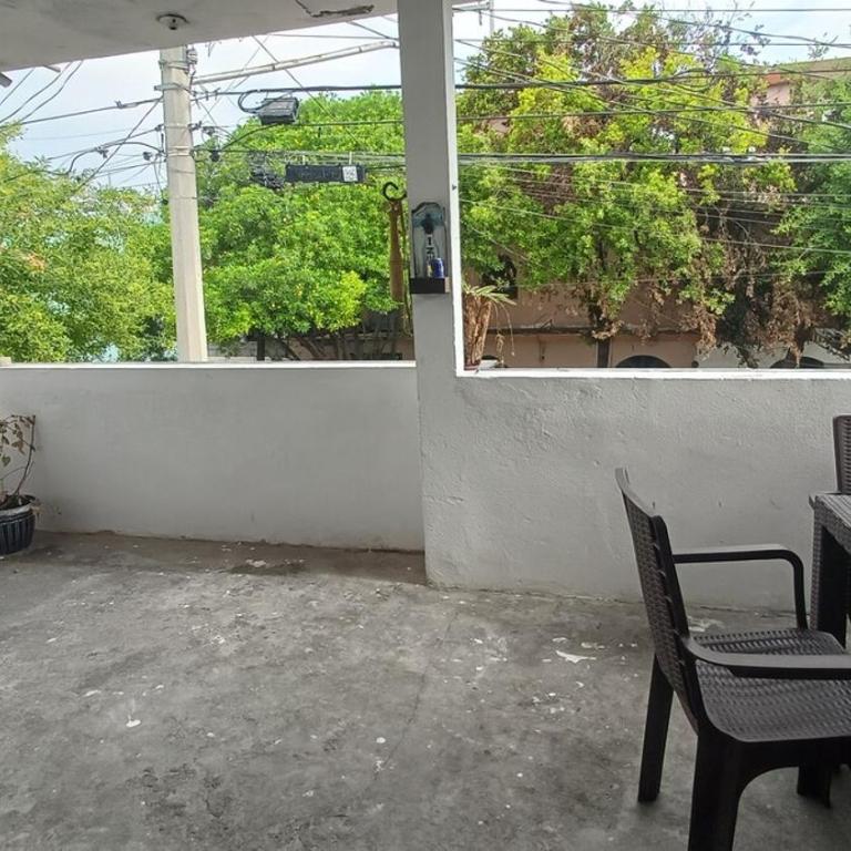 Spacious home near the airport - Casa con 1 dormitorio - 9