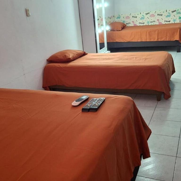 Spacious home near the airport - Casa con 1 dormitorio - 38