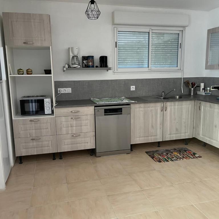 Location Rez de jardin à Selonnet - Appartement 3 Chambres - 12