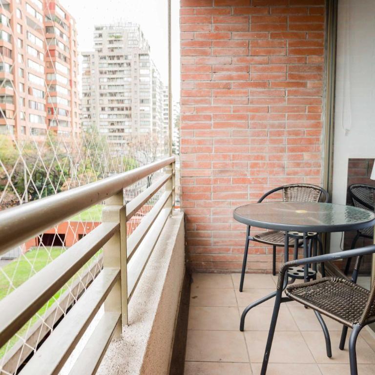 Cozy 2BR Retreat in Las Condes Prime Location - Apartamento - 9