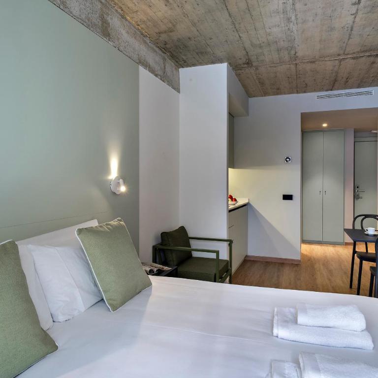 Chloe - Habitat Apartments - Estudio con balcón - 9