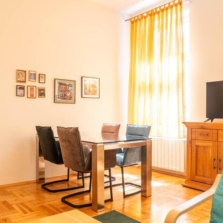 Engadin's 2BDR in City Center - Apartman sa 2 Spavaće Sobe - 5