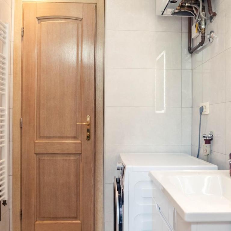 Engadin's 2BDR in City Center - Apartman sa 2 Spavaće Sobe - 16