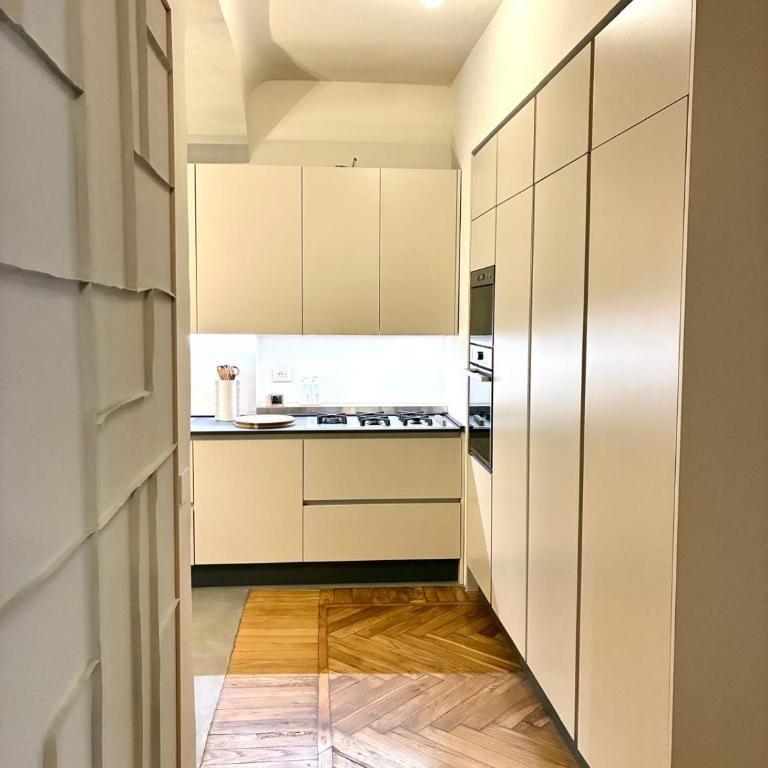 Raffinato Quadrilocale nel cuore di Torino - Appartamento Premium con 3 Camere da Letto e Balcone - 15