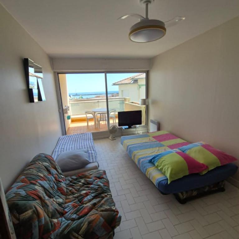 Vintage, pieds dans le sable, parking - Appartement 1 Chambre - 27