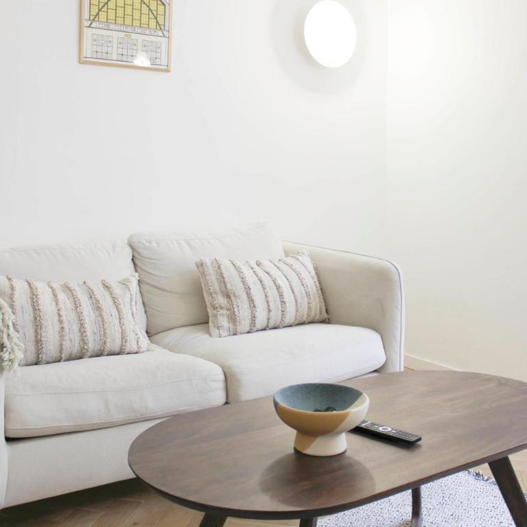 Appartement tout équipé de 39 m à Paris - Appartement - 11
