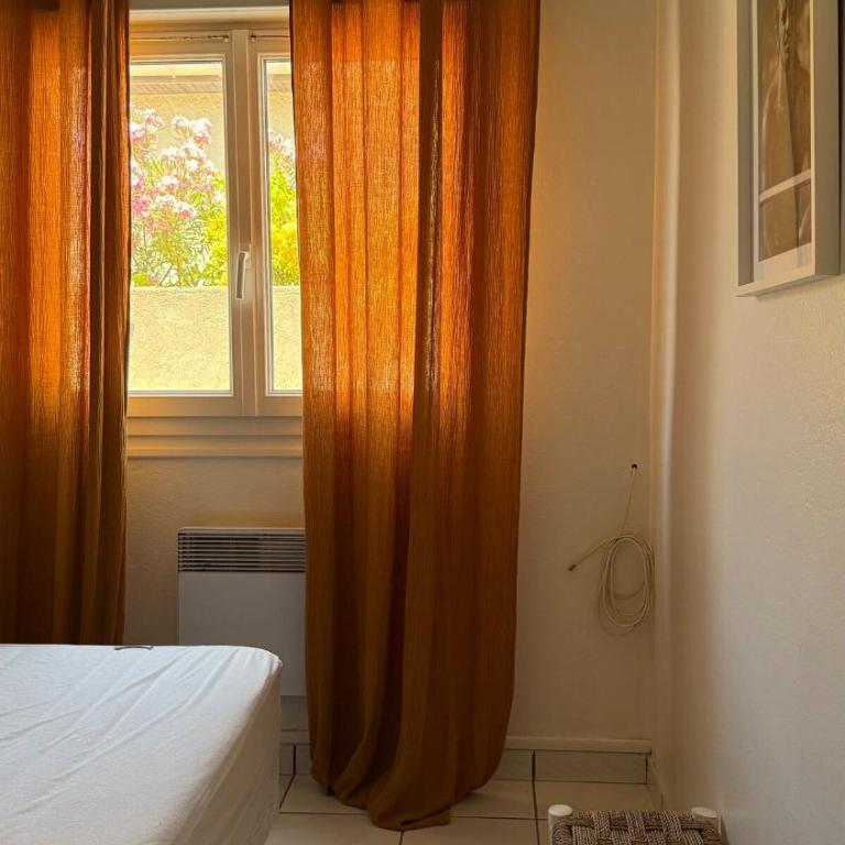 La maison bleue climatisée 6 personnes - Appartement 3 Chambres - 22