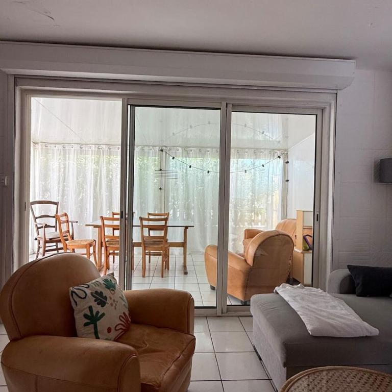 La maison bleue climatisée 6 personnes - Appartement 3 Chambres - 25