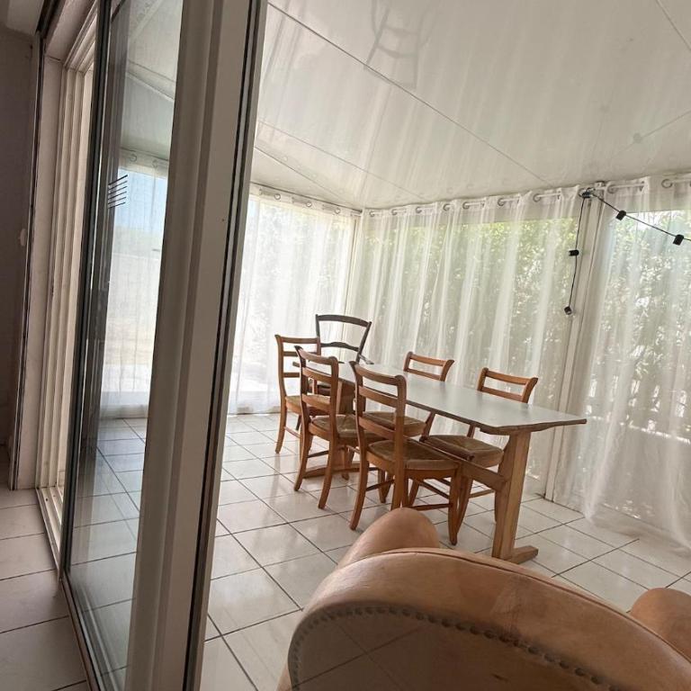 La maison bleue climatisée 6 personnes - Appartement 3 Chambres - 39
