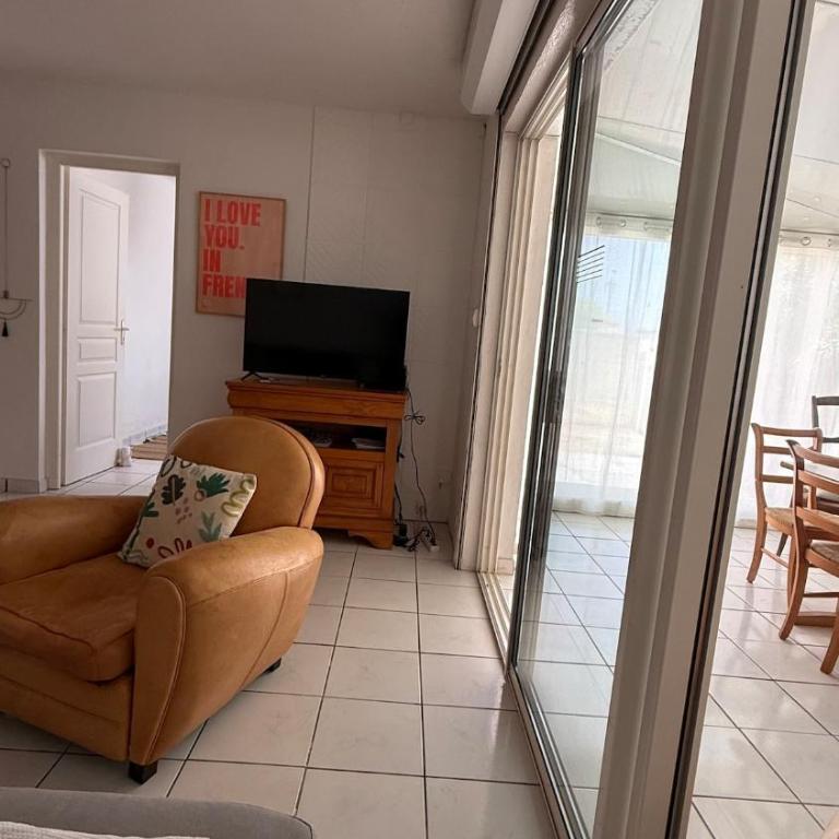 La maison bleue climatisée 6 personnes - Appartement 3 Chambres - 47
