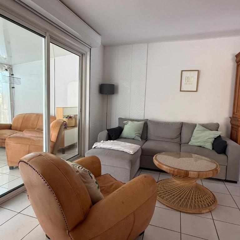 La maison bleue climatisée 6 personnes - Appartement 3 Chambres - 48