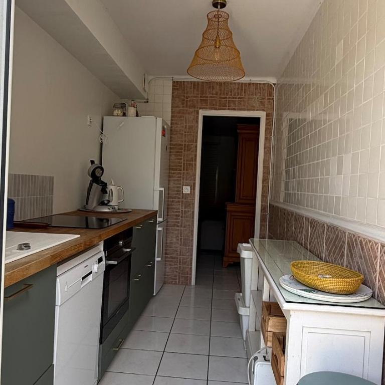 La maison bleue climatisée 6 personnes - Appartement 3 Chambres - 72