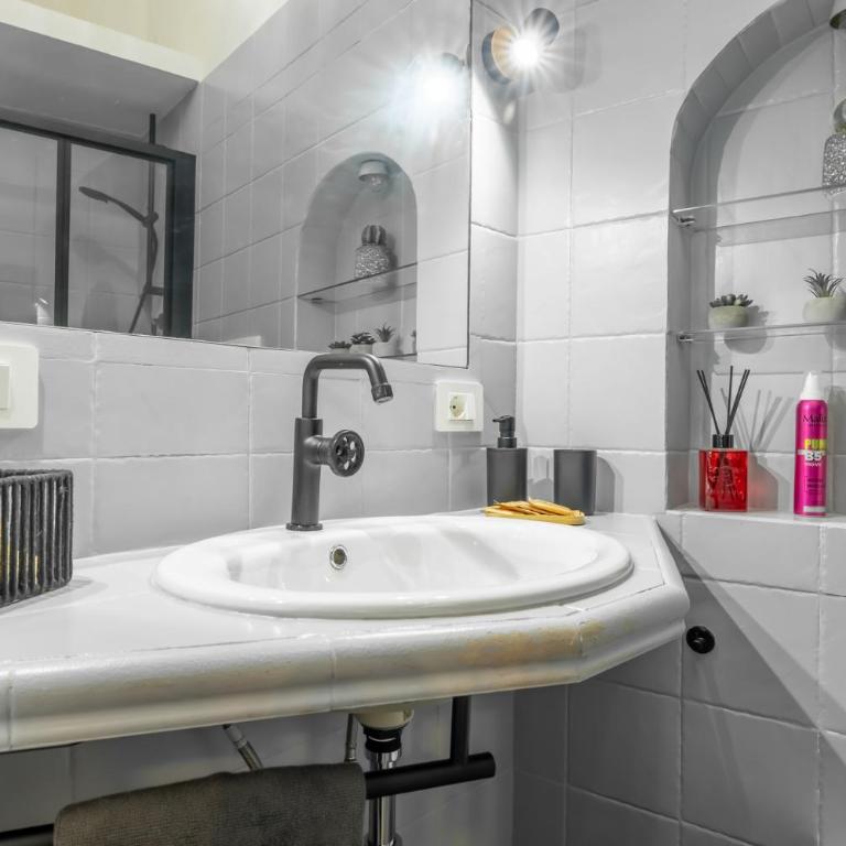 SCALA SANTA Re di Roma Apartment - Appartamento con 1 Camera da Letto - 23