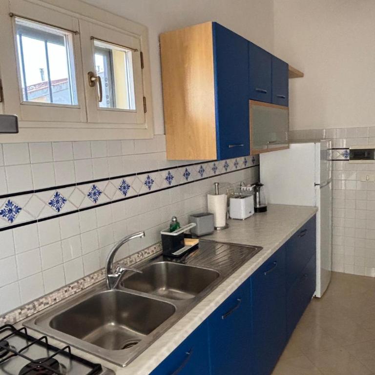 Modern Workspace Apt - Lift, AC & Local Vibes - One-Bedroom Apartment - 15