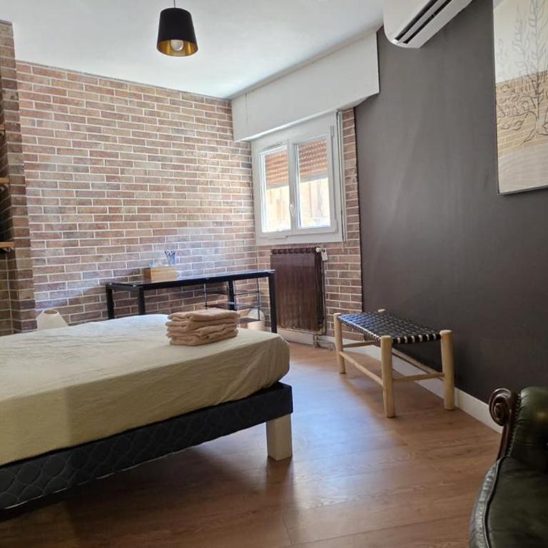 2 bedroom appartment in city center with air conditionned in calm street - Appartement 2 Chambres - 3