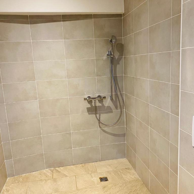 Foxtrot 50 m from historic center - Two-Bedroom Apartment - 11