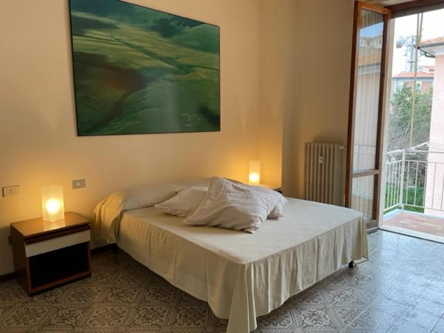 A due passi dalle Ghiaie - Appartamento con 2 Camere da Letto e Balcone - 2