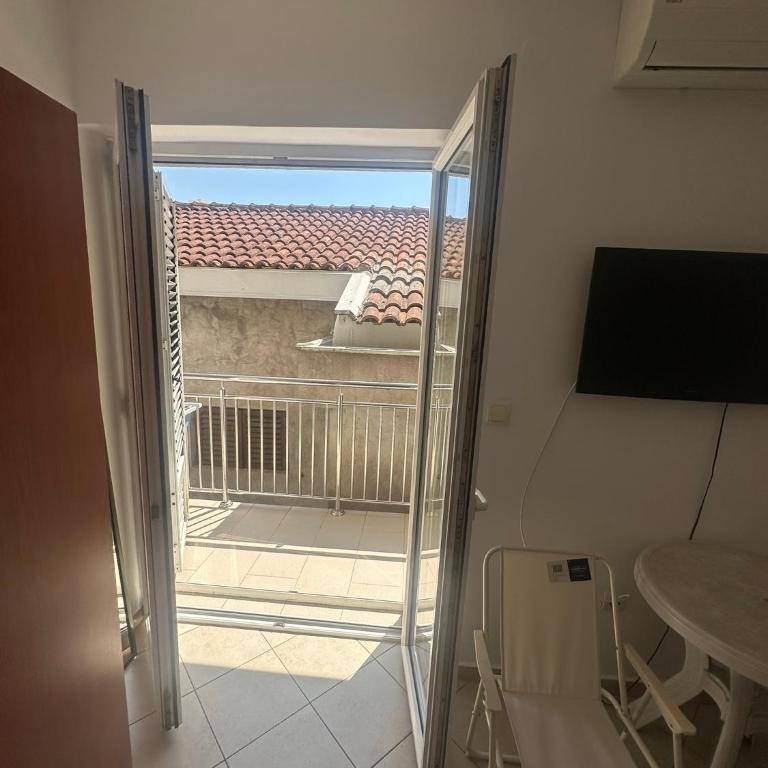 Guest House Mitrovic - Chambre Double Deluxe avec Balcon - 2