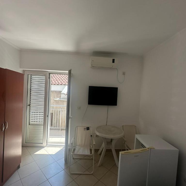 Guest House Mitrovic - Chambre Double Deluxe avec Balcon - 3