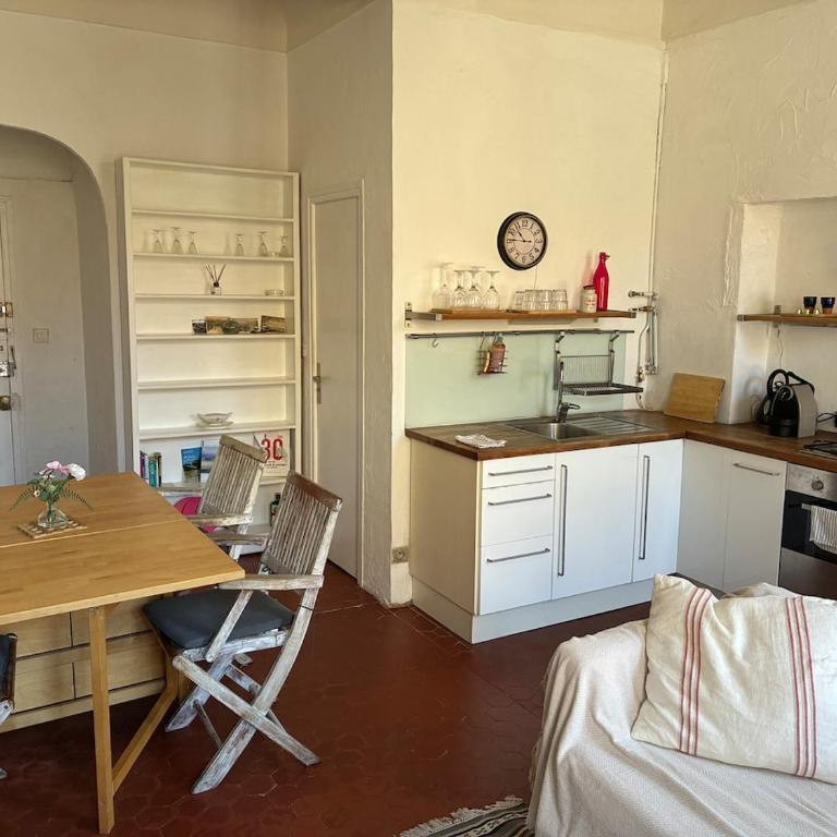 Cosy and authentic apartment in old Antibes - Appartement 1 Chambre - 7