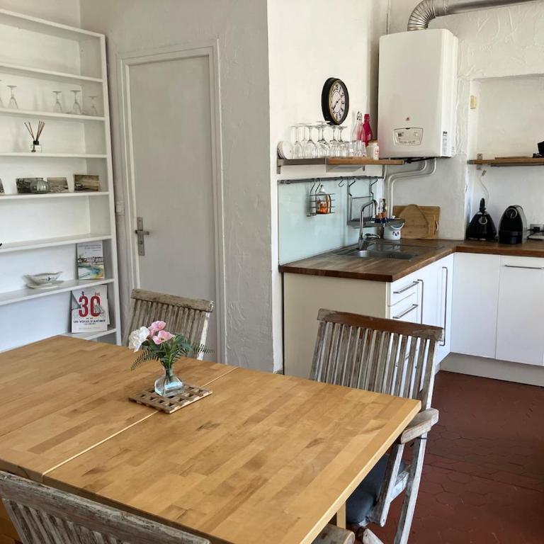 Cosy and authentic apartment in old Antibes - Appartement 1 Chambre - 12