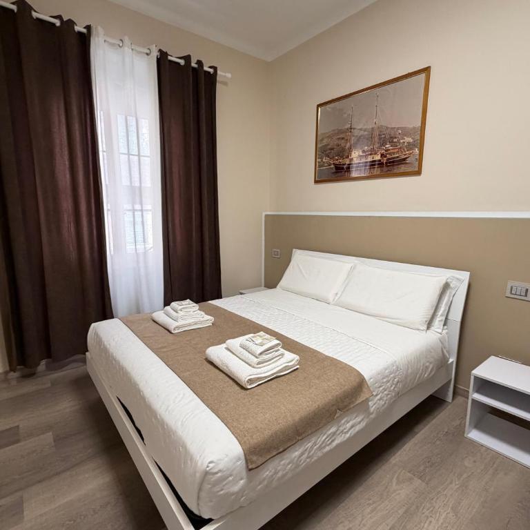 Neni's Rooms - Deluxe Room (2 Adults + 1 Child) - 14