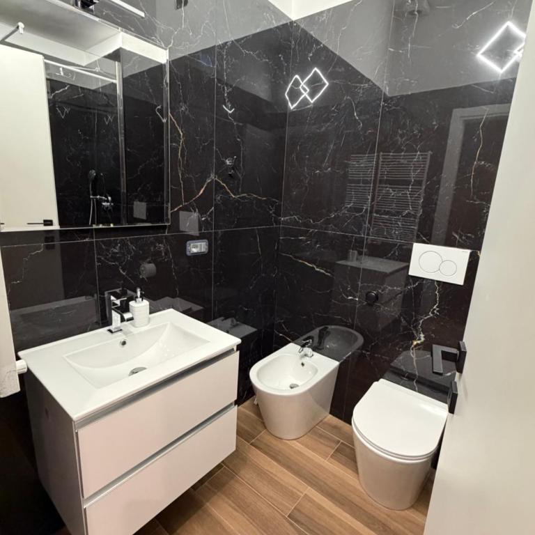 Neni's Rooms - Deluxe Room (2 Adults + 1 Child) - 12