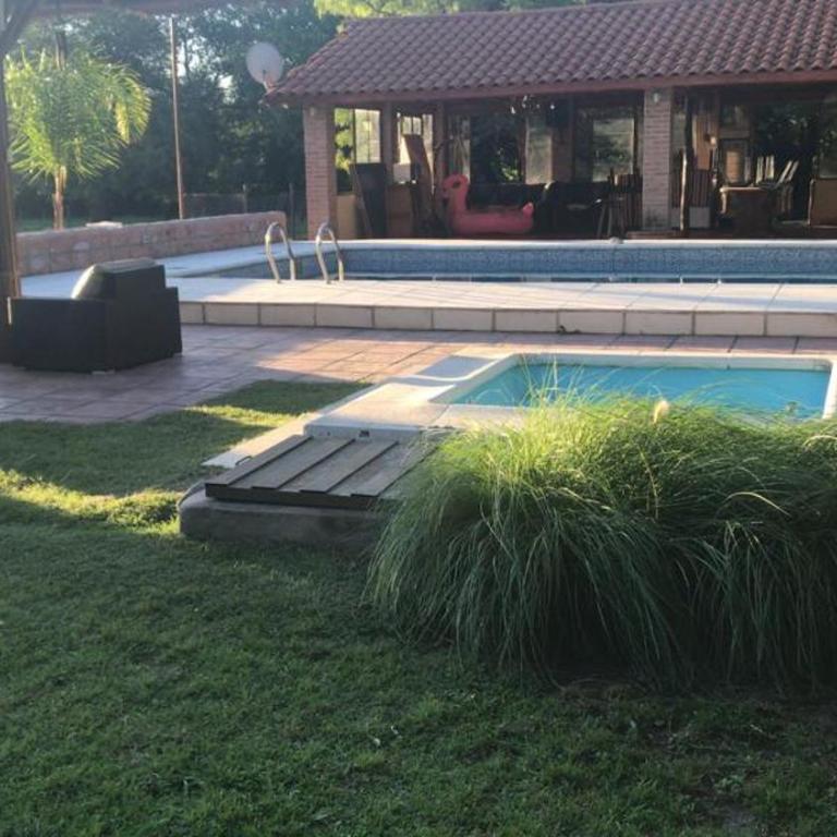 Posada La Ernestina Villa de las rosas - Triple Room with Garden View - 9