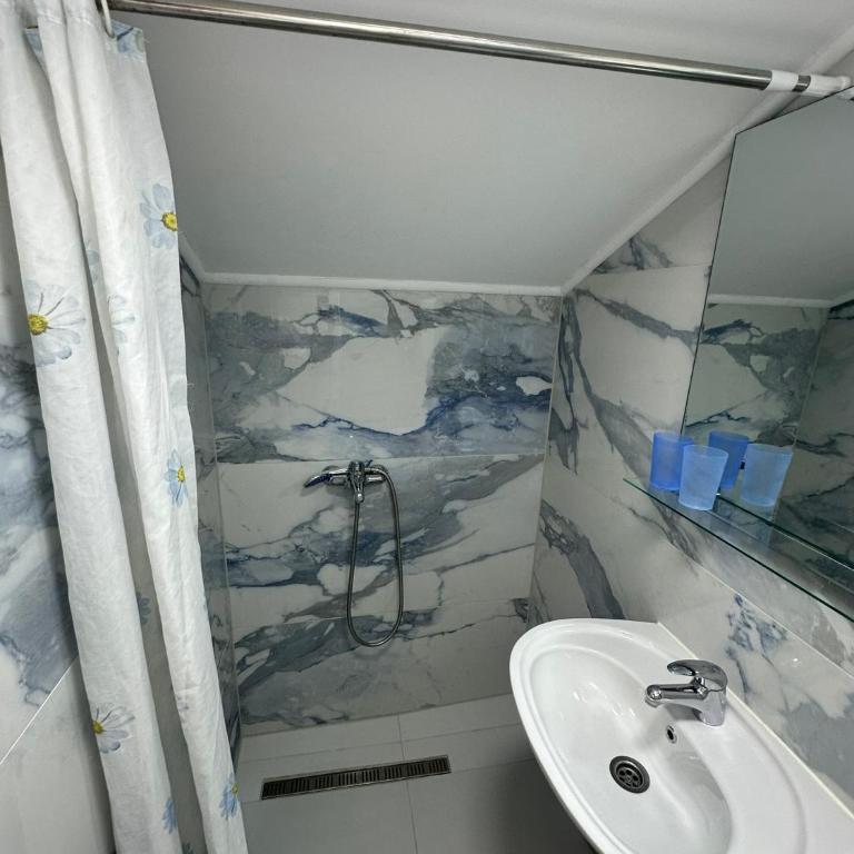Guest House Mitrovic - Chambre Triple - Vue sur Mer - 8