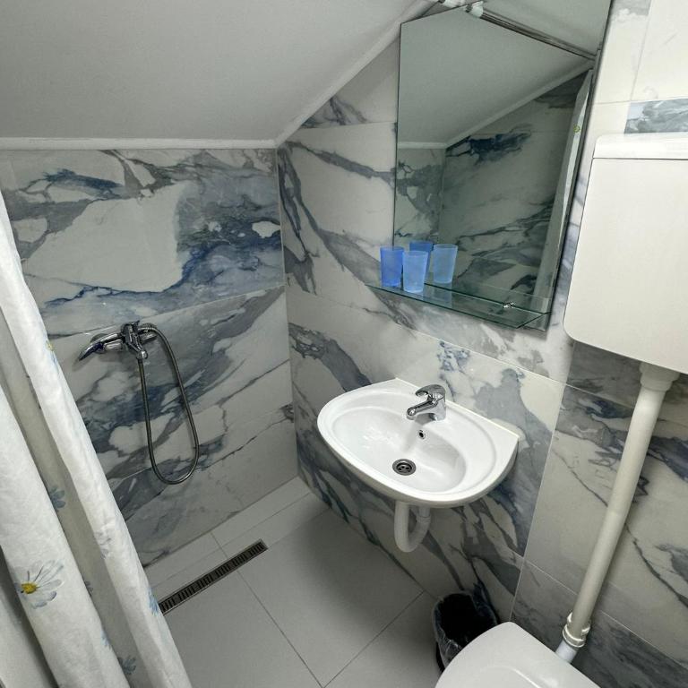 Guest House Mitrovic - Chambre Triple - Vue sur Mer - 9