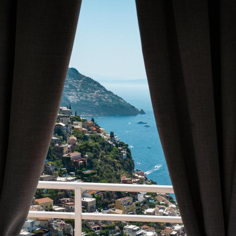 Flower Power Apartment - Overlooking Positano - for 6 guests with parking, terrace and seaview - 2 bathrooms and 3 bedrooms - Appartamento - 13