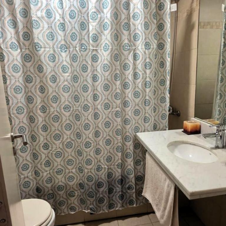 Moderno departamento de 2 dormitorios con piscina - Two-Bedroom Apartment - 35