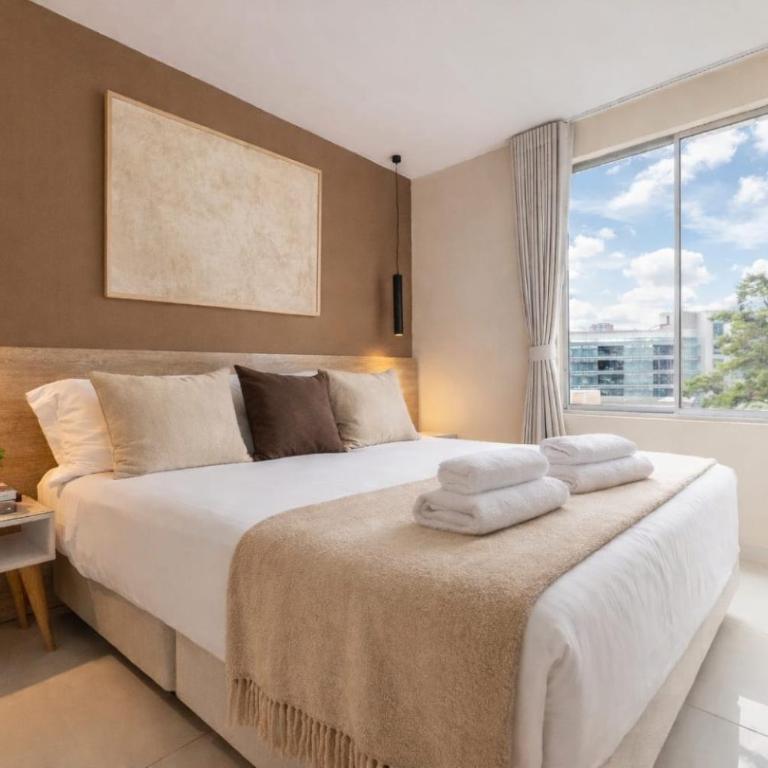 Central, Fast WiFi, AC and Poblado Views - Two-Bedroom Apartment - 2