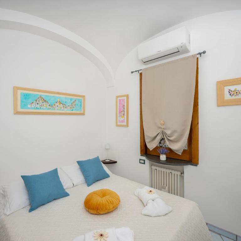 Flower Power Apartment - Overlooking Positano - for 6 guests with parking, terrace and seaview - 2 bathrooms and 3 bedrooms - Appartamento - 17