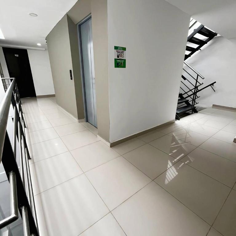 New Nomad Nest PH balcony, AC, kitch, metroplus - Apartment - 24