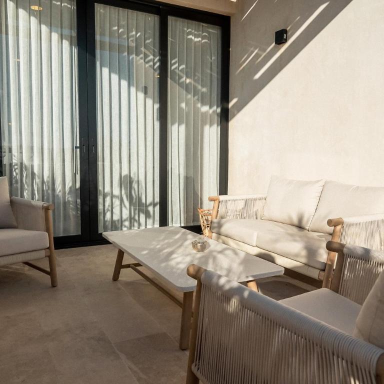 2-Story Penthouse with Private Jacuzzi 5 Min Beach - Penthouse-Apartment - 31