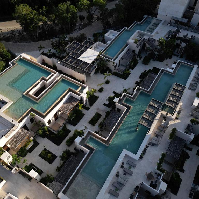 2-Story Penthouse with Private Jacuzzi 5 Min Beach - Penthouse-Apartment - 37