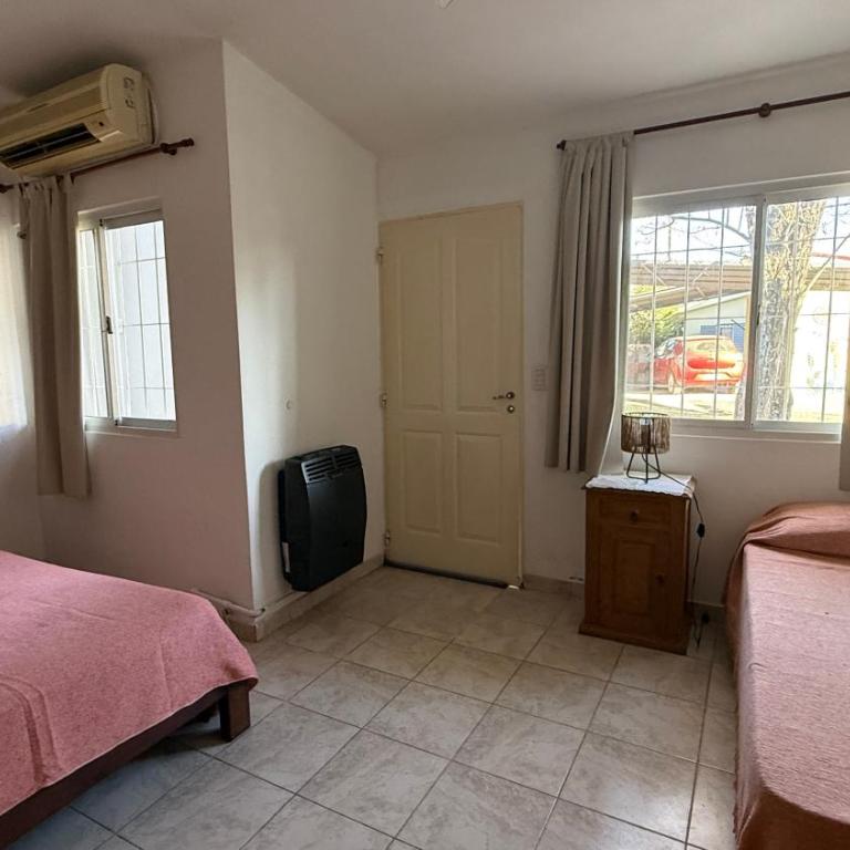Casa en Carlos Paz para grupos - Casa de 4 dormitorios - 15