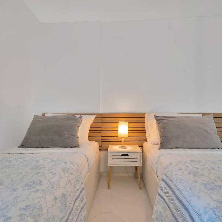 Modern Apt Sunset Views, Pool, Gym & Padel - Single Room - 14