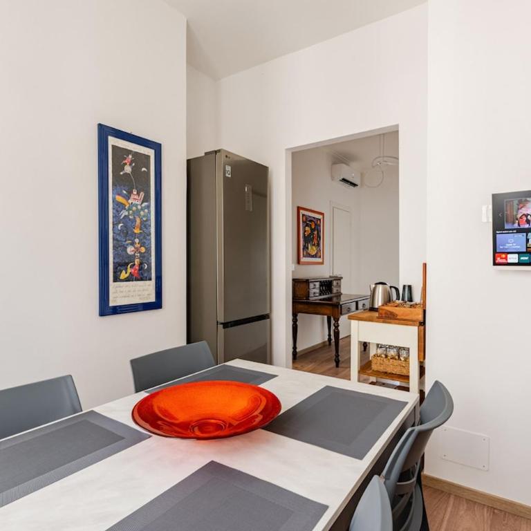 TESOR Luxury, Alba Center - Two-Bedroom Apartment with View - 8