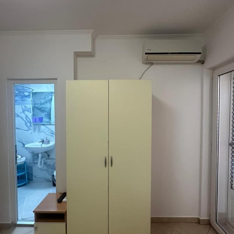 Guest House Mitrovic - Chambre Triple avec Salle de Bains - 4