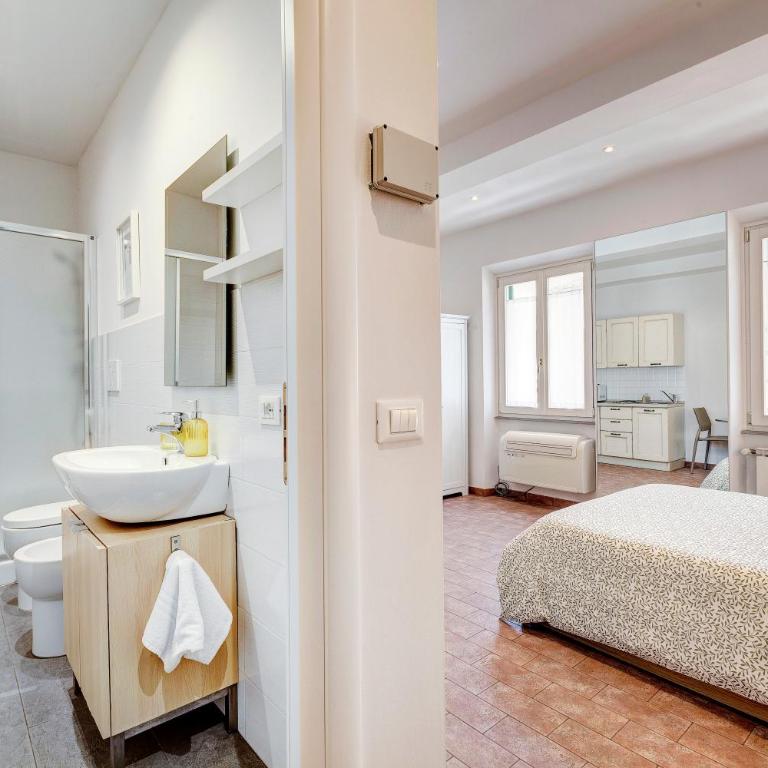 Love Nest, Studio Apartment 5 min Walk from Central Rail Station Santa Maria Novella - Appartamento con 1 Camera da Letto - 7