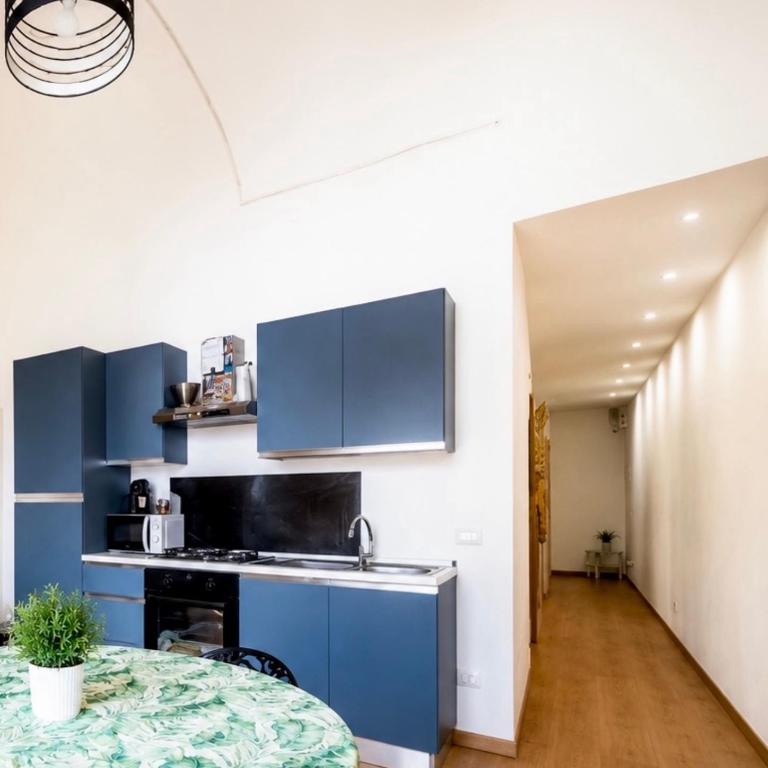 Large Apartment Near Central Station - Appartement 2 Chambres avec Balcon - 1